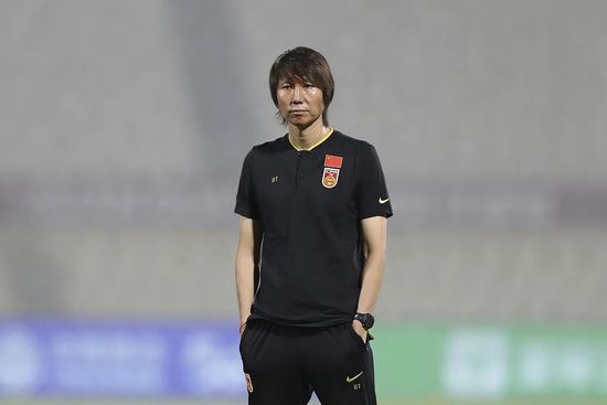 今夏克洛普批准了引进远藤航的交易，他认为这位日本中场是“完美、认真、价格便宜的顶级职业球员”，这笔签约在本赛季发挥了重要作用。